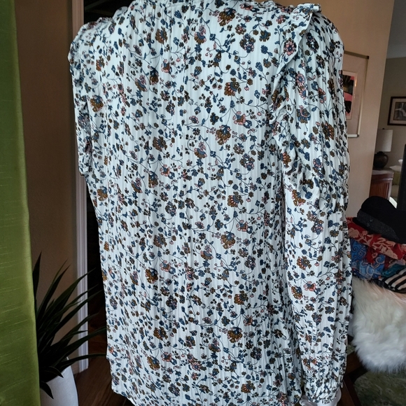 100% Viscose Prairie Top by Loft: Ann Taylor: Size M. - Picture 7 of 16